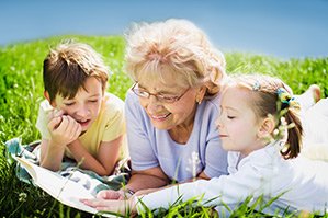 ¿Debemos dejar al niño con los abuelos en verano?