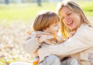 Para adoptar a un niño en España es necesario ciertos trámites