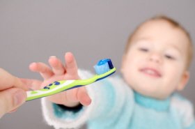 Cepillarse dientes niños 2-3 años