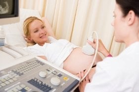 La ecografía es una técnica de diagnóstico prenatal inocua y fiable.